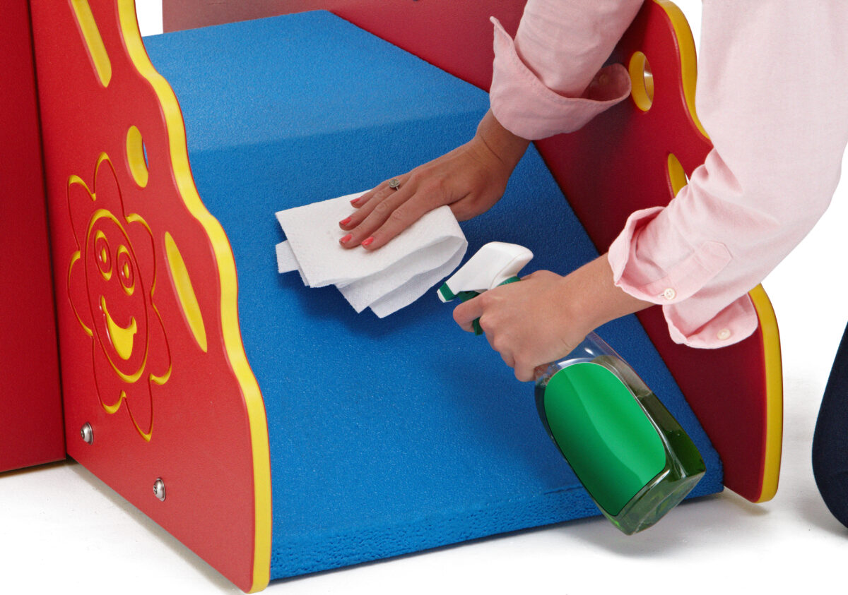 Crawl and Toddle Play Structure - Image 12