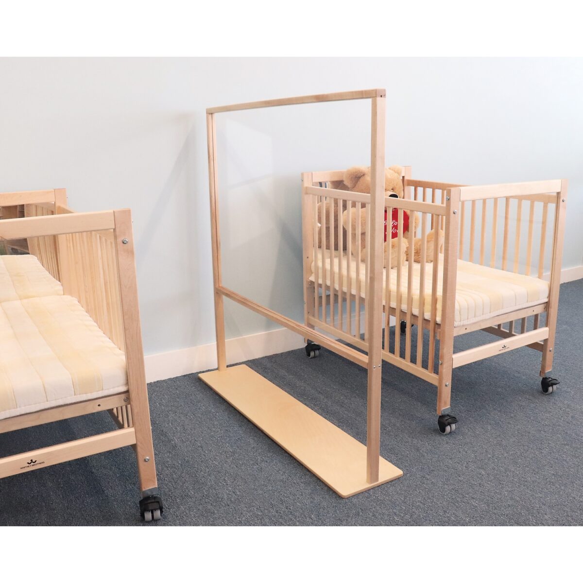 Floor Standing Acrylic Partition 48W - Image 1