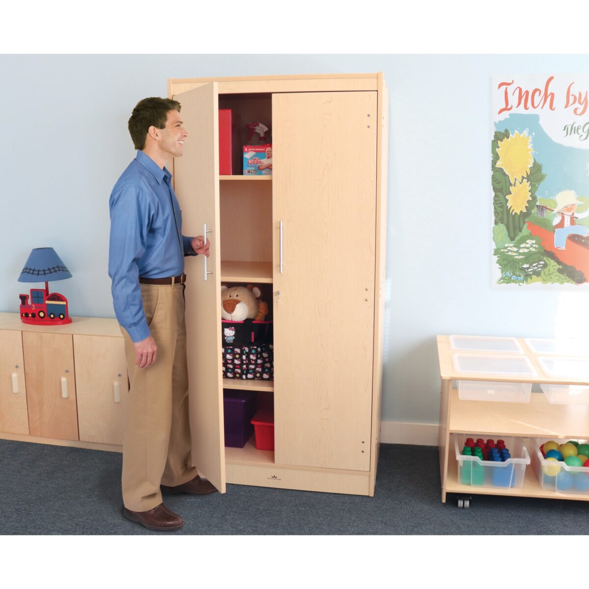 WB9202.1 Tall And Wide Storage Cabinet - Image 1