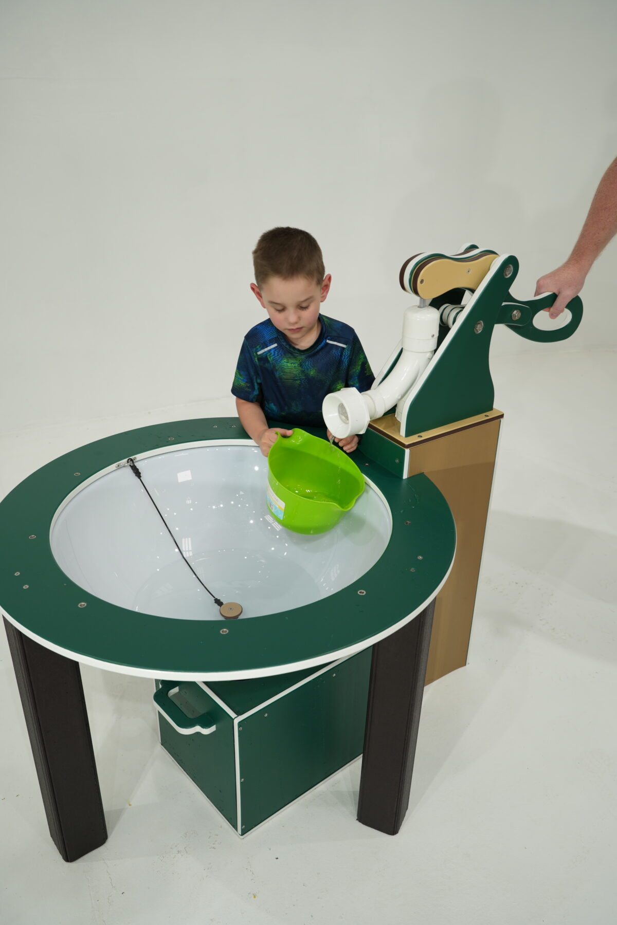 DSC00136 Single Spout and Splash - Image 1